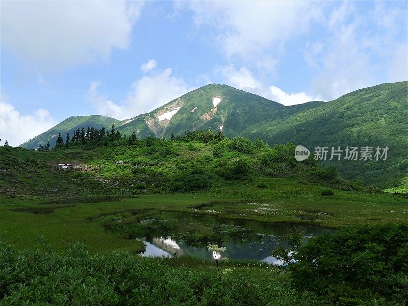 Mount Hiuchi in Niigata, Japan (百名山)